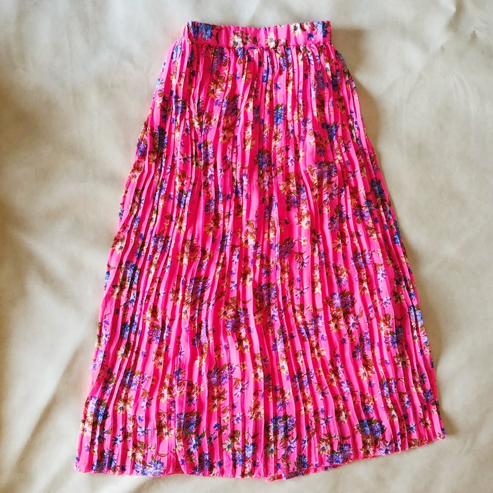 Floral Maxi Skirt with pleating and slip
